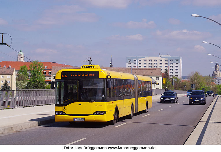 DVB Bus an der Haltestelle Budapester Straße