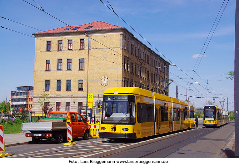 Haltestelle Saxoniastraße in Dresden von der Straßenbahn