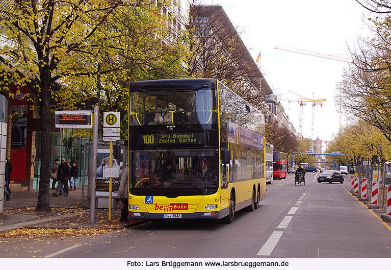 Berlin Buslinie 100 - Haltestelle Unter den Linden