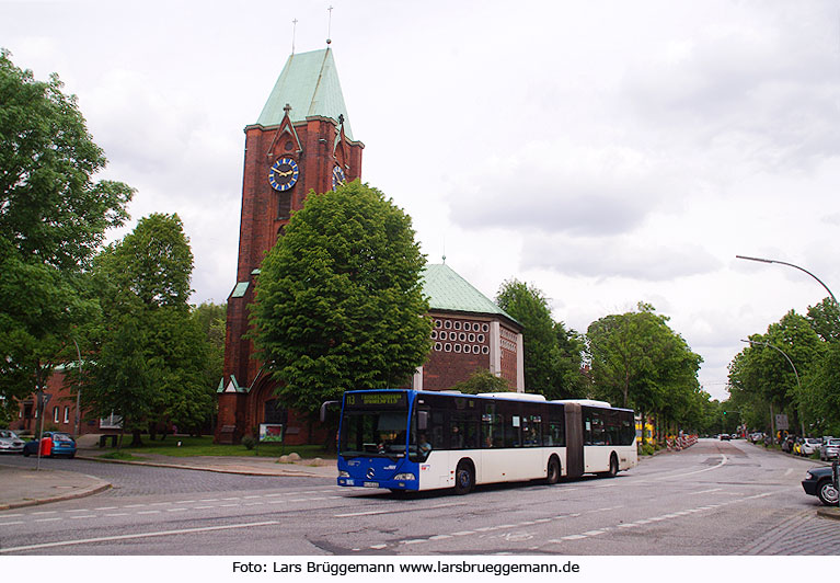 Der VHH-Bus 0561 an der Haltestelle Rothenburgsorter Markt