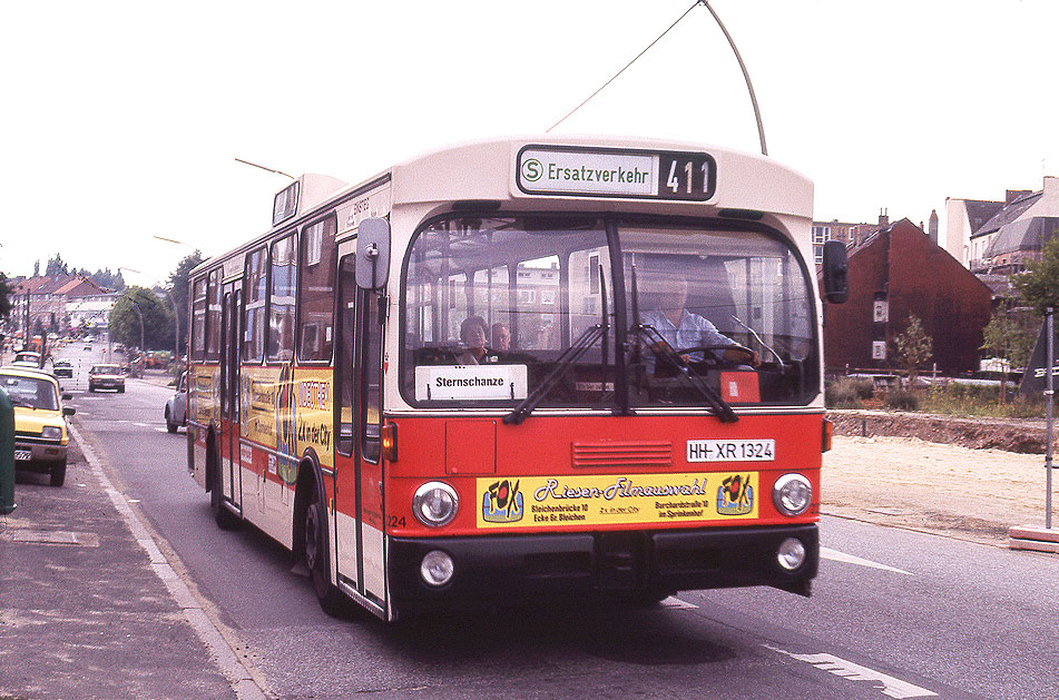 Hochbahn Bus MB O 305 an der Sternschanze