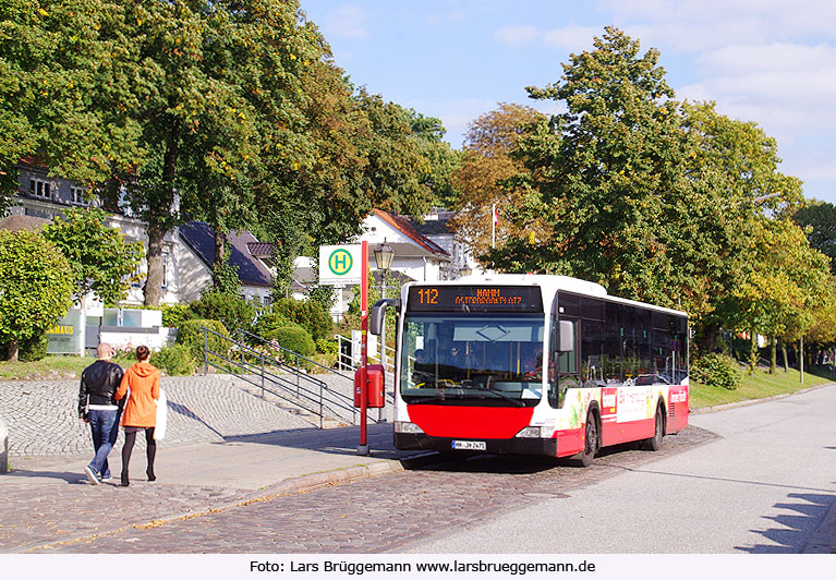 Ein Jasper Bus an der Endhaltestelle der Buslinie 112 in Hamburg in Neumühlen / Övelgönne
