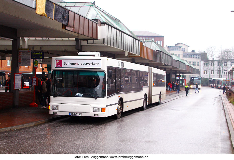 Ein SEV Bus für die S-Bahn Hamburg am Bahnhof Hamburg-Altona