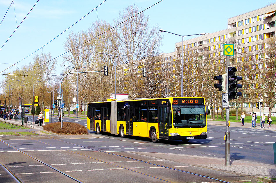 Ein DVB Citaro Bus an der Haltestelle Reichenbachstraße in Dresden
