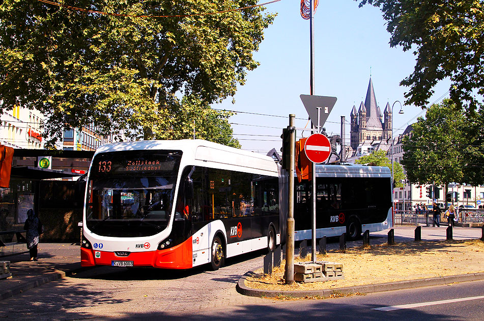 Der Elektrobus in Köln von der KVB - ein VDL Citea Electric