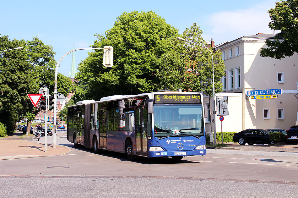 Ein Citaro-Bus vom Stadtverkehr Lübeck auf dem ZOB