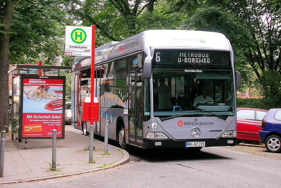 Auf dem Weg zum modernsten Bussystem Europas und zur Mobilitätswende: Ein Wasserstoffbus der Hamburger Hochbahn