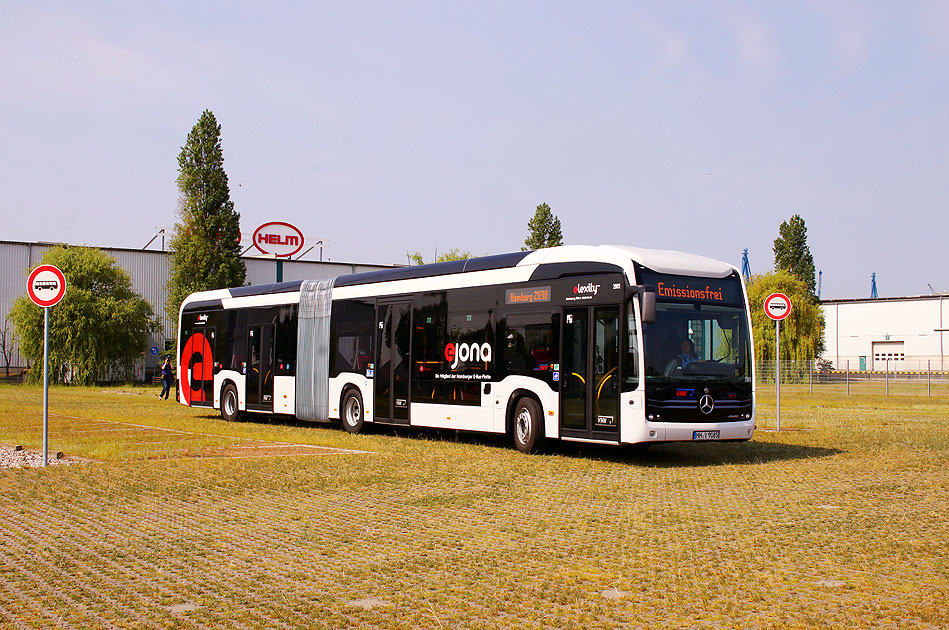 Der Ecitaro-Gelenkbus der VHH in Hamburg