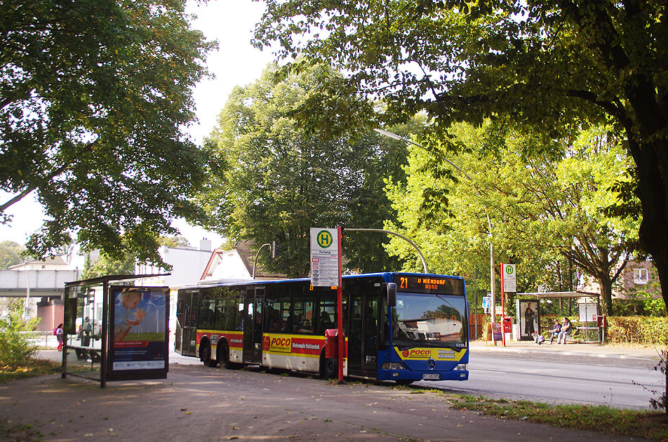 Die Bushaltestelle Furtweg in Hamburg-Eidelstedt