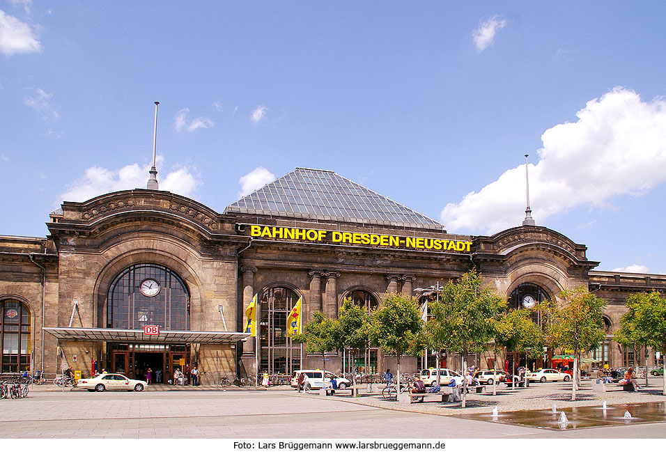 Das Bahnhofsgebäude vom Bahnhof Dresden-Neustadt