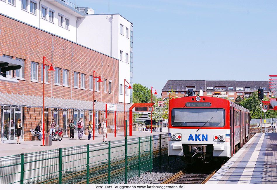 Der Bahnhof Quickborn der AKN an der Strecke Hamburg-Eidelstedt - Kaltenkirchen - Neumünster