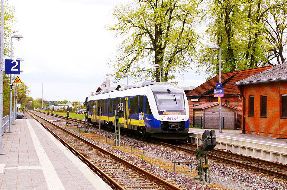 Ein Erixx Lint im Bahnhof Schneverdingen an der Heidebahn