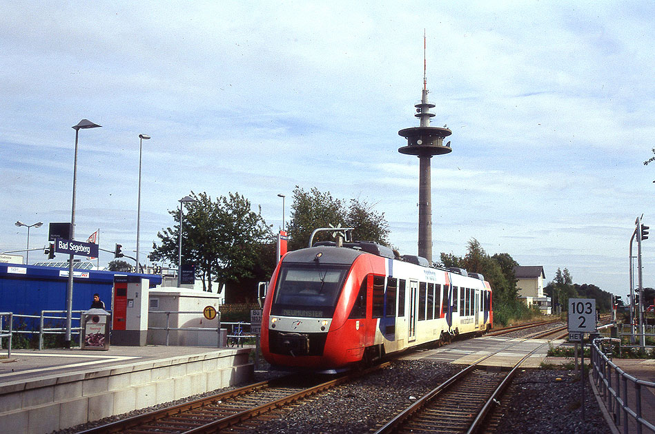 Nordbahn Lint Triebwagen im Bahnhof Bad Segeberg