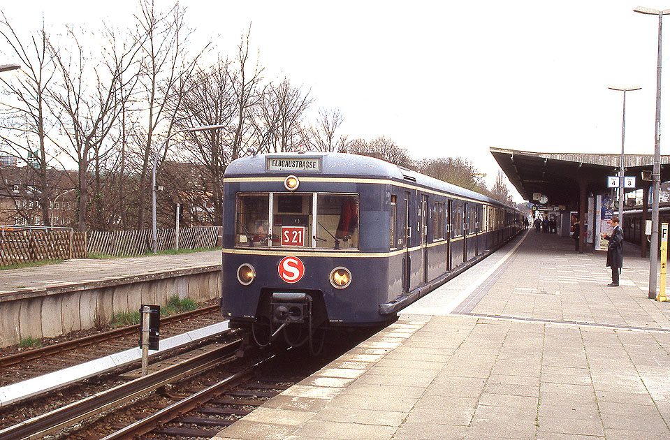 Die DB Baureihe 471 im Bahnhof Hamburg-Bergedorf
