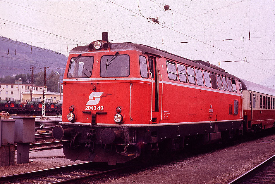 Die ÖBB Baureihe 2043 - Lok 2043.42 in Salzburg Hbf