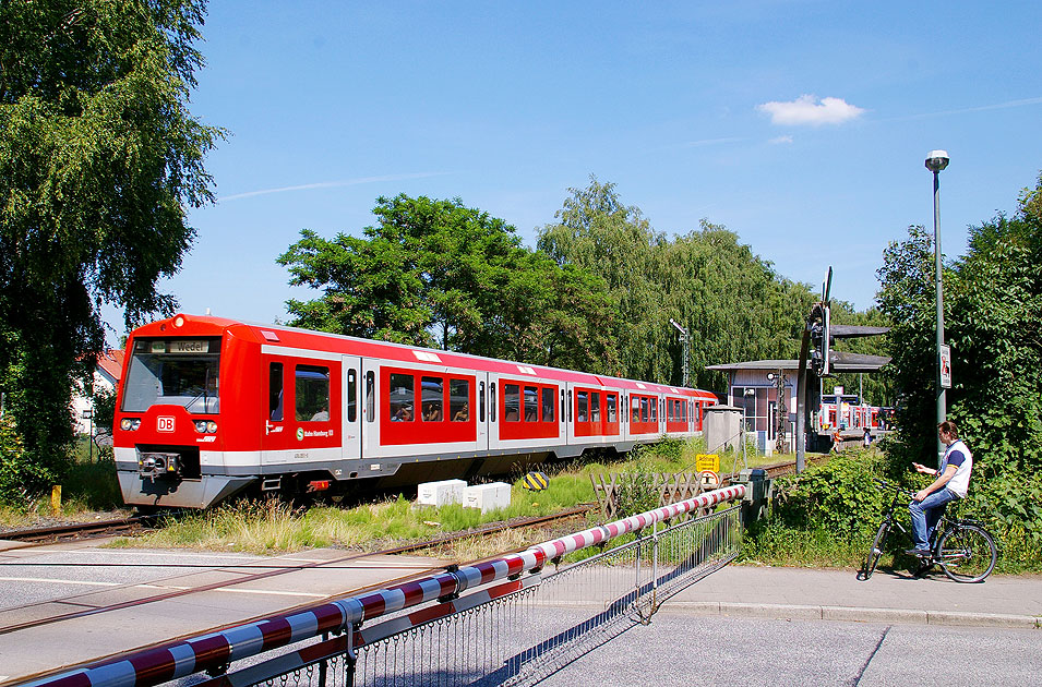 Der Bahnhof Sülldorf der Hamburger S-Bahn