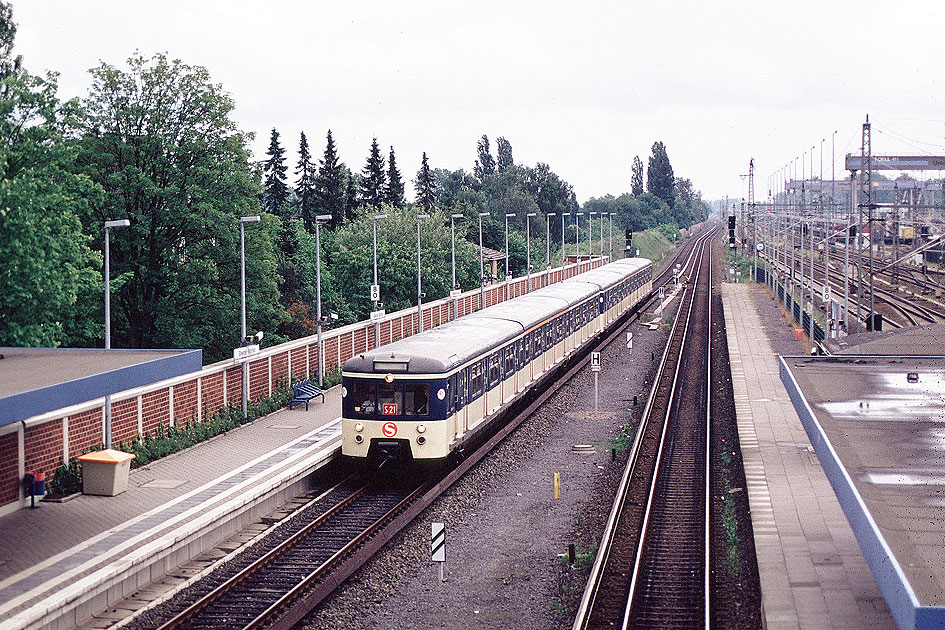 DB Baureihe 471 im Bahnhof Hamburg Billwerder Moorfleet