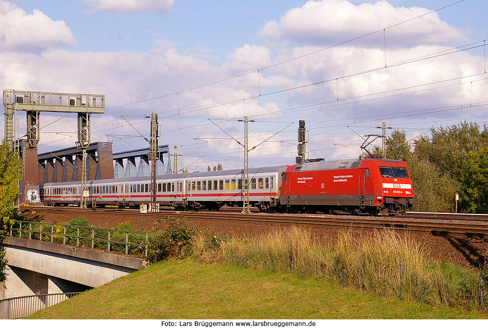 Die DB fährt zwischen Habmurg und Köln stündlich