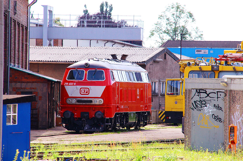 Eine Lok der Baureihe 218 im Bw Gotha