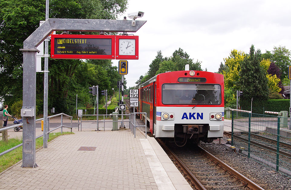 AKN Bahnhof Quickborn Süd - AKN VT2E