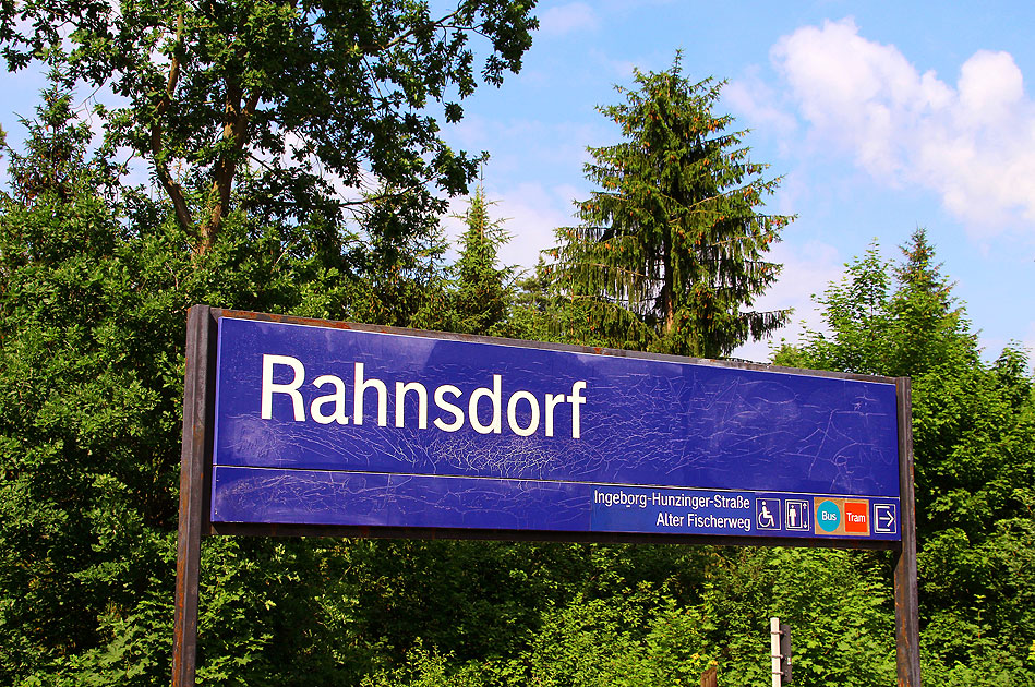 Bahnhofsschild vom Bahnhof Rahnsdorf der Berliner S-Bahn
