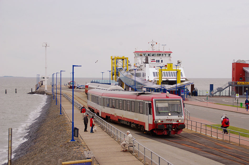 Der NEG VT 71 in Dagebüll Mole - Anreise nach Föhr und Amrum - Urlaub an der Nordsee