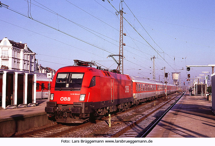 ÖBB Taurus im Bahnhof Hamburg-Altona