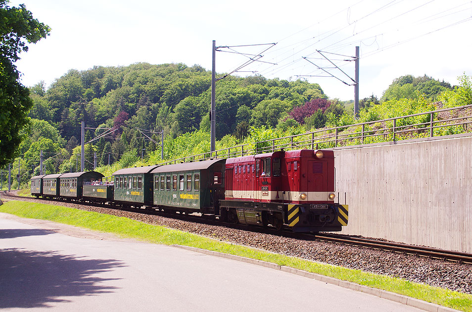 Diesellok L 45H der Weisseritztalbahn im Bahnhof Freital-Hainsberg