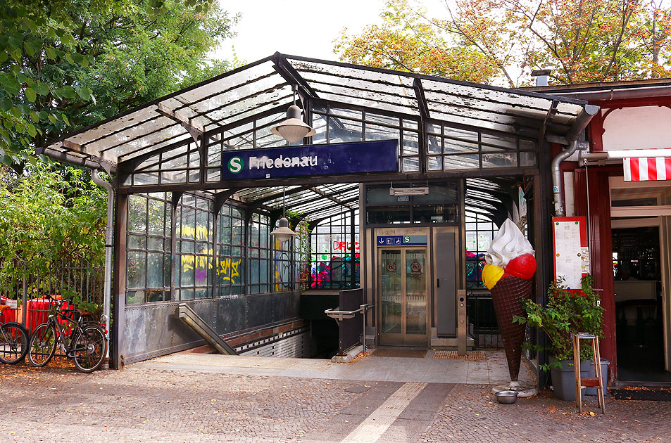 Der Bahnhof Friedenau an der Wannseebahn - ein Bahnhof der Berliner S-Bahn