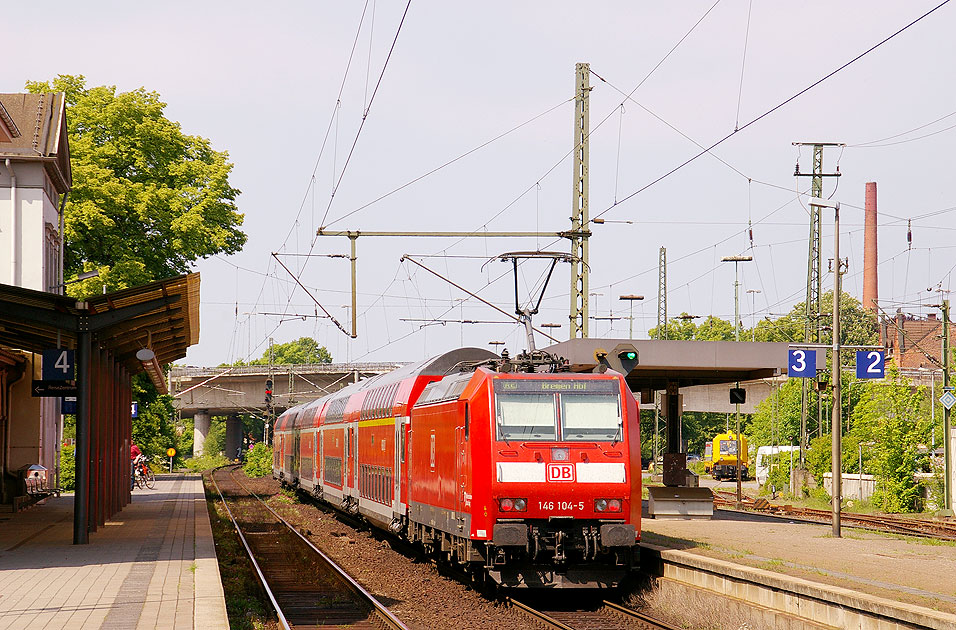 Eine Lok der Baureihe 146 im Bahnhof Wunstorf