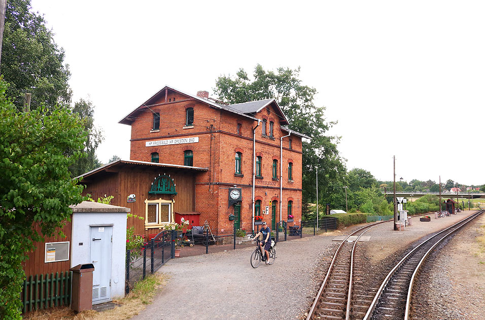 Der Bahnhof Friedewald Bad (Dippelsdorf) an der Lößnitzgrundbahn