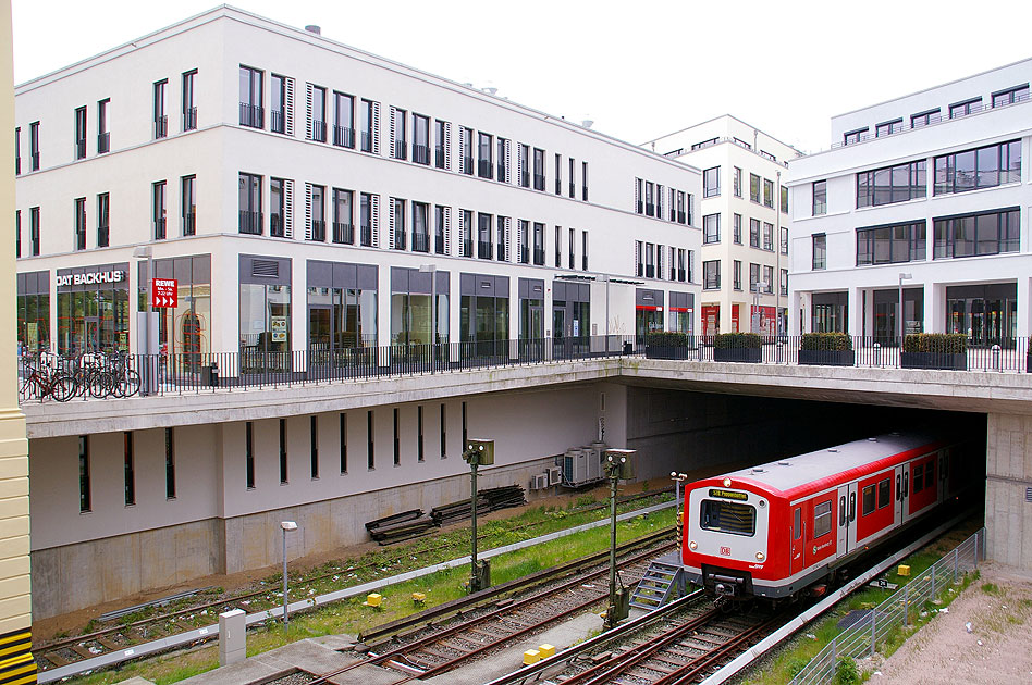 DB Baureihe 472 im Bahnhof Hamburg-Blankenese