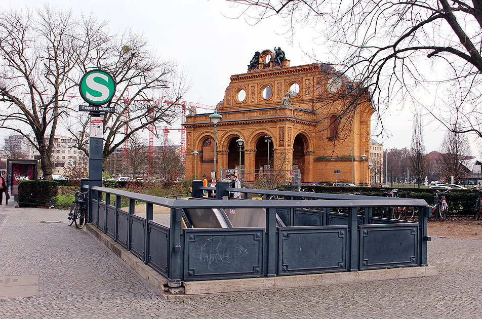Der Anhalter Bahnhof in Berlin - heute nur ein Bahnhof der S-Bahn