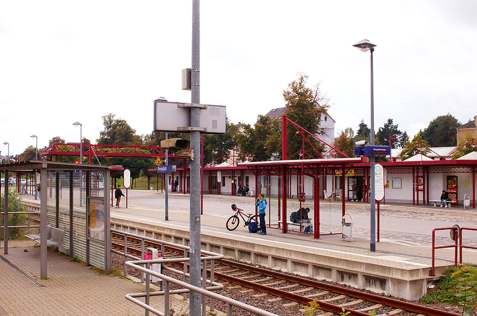 Der Bahnhof Burgstädt an der Bahnstrecke Burgstädt