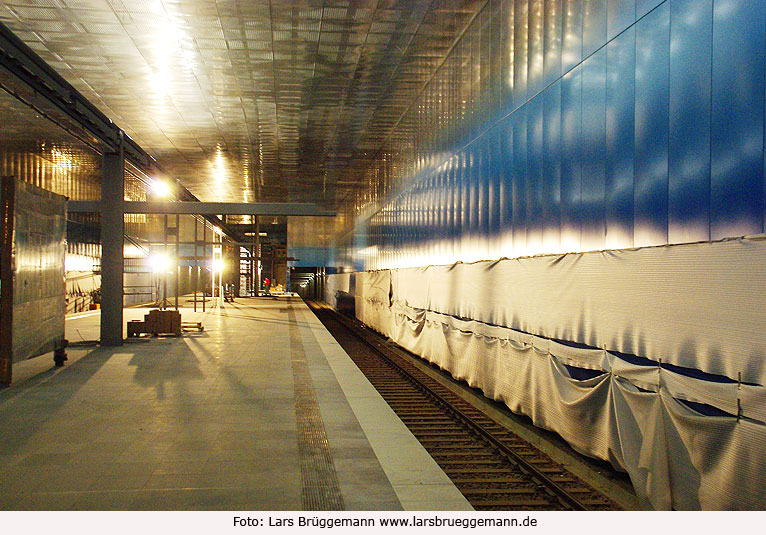 Die U-Bahn-Haltestelle Überseequartier im Bau in der Hafencity
