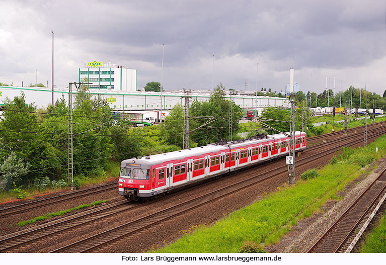 DB Baureihe 420 der S-Bahn Frankfurt in Hamburg Billwerder Moorfleet