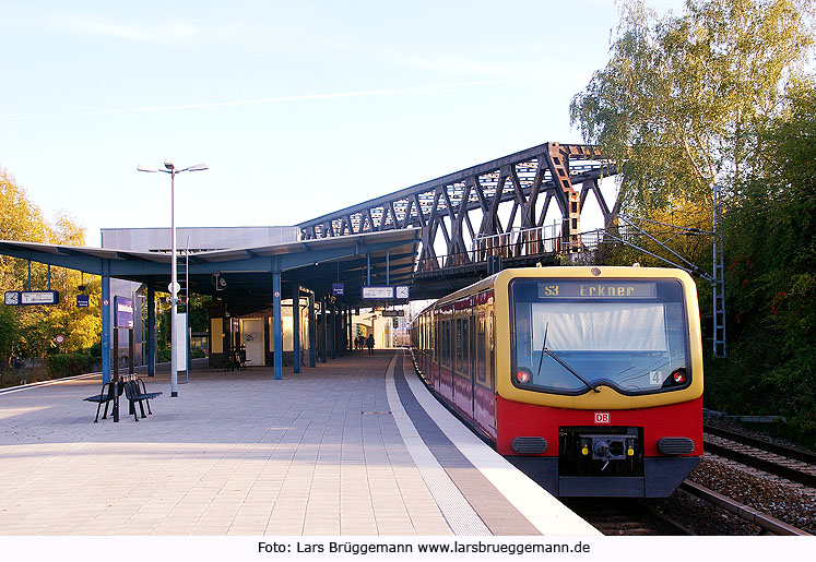 Der S-Bahn Bahnhof Betriebsbahnhof Rummelsburg der S-Bahn in Berlin