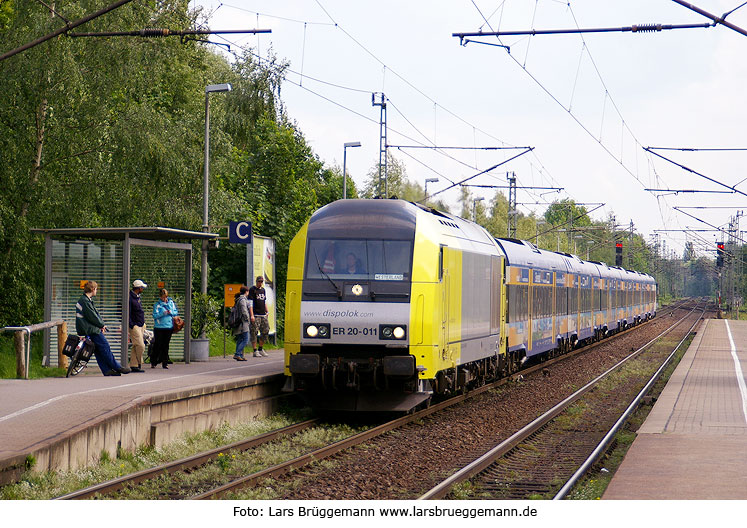 Eine Siemens Dispolok - ein Eurorunner im Einsatz für die NOB im Bahnhof Elmshorn