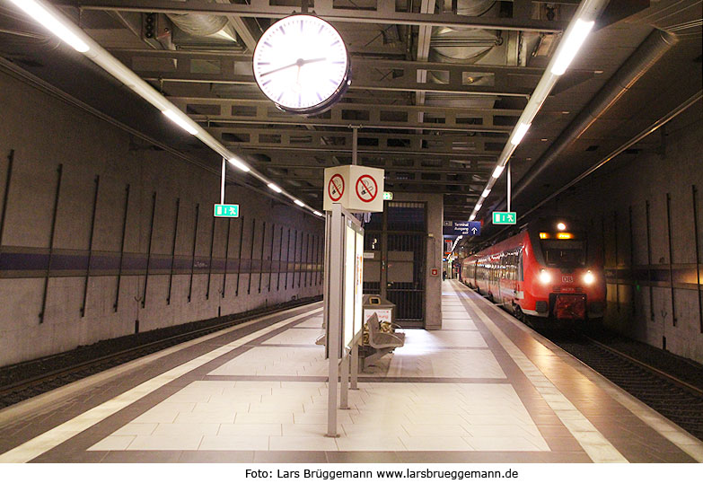 DB Baureihe 442 im Bahnhof Dresden Flughafen