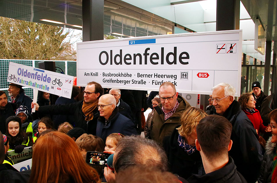 Die Eröffnung von der U-Bahn-Haltestelle Oldenfelde der Hamburger Hochbahn