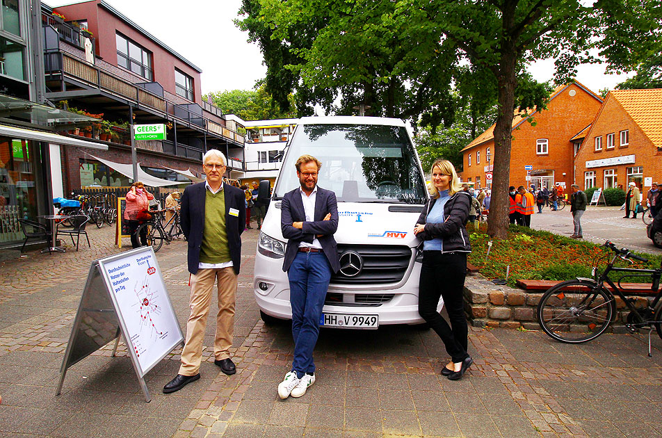 Die Dorfkutsche in Rissen mit Anjes Tjarks, Claus W. Scheide und Nora Wolters