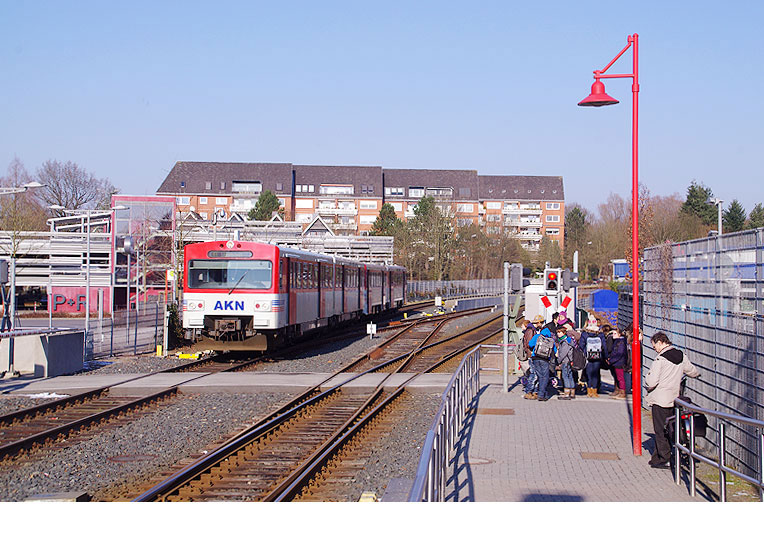 Bahnhof Quickborn mit AKN Triebwagen - Eine Station der AKN Eisenbahn AG