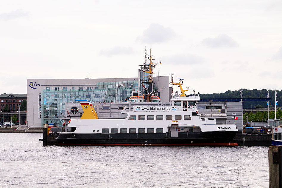 Das SFK Schiff Strande in Kiel nahe dem Hbf