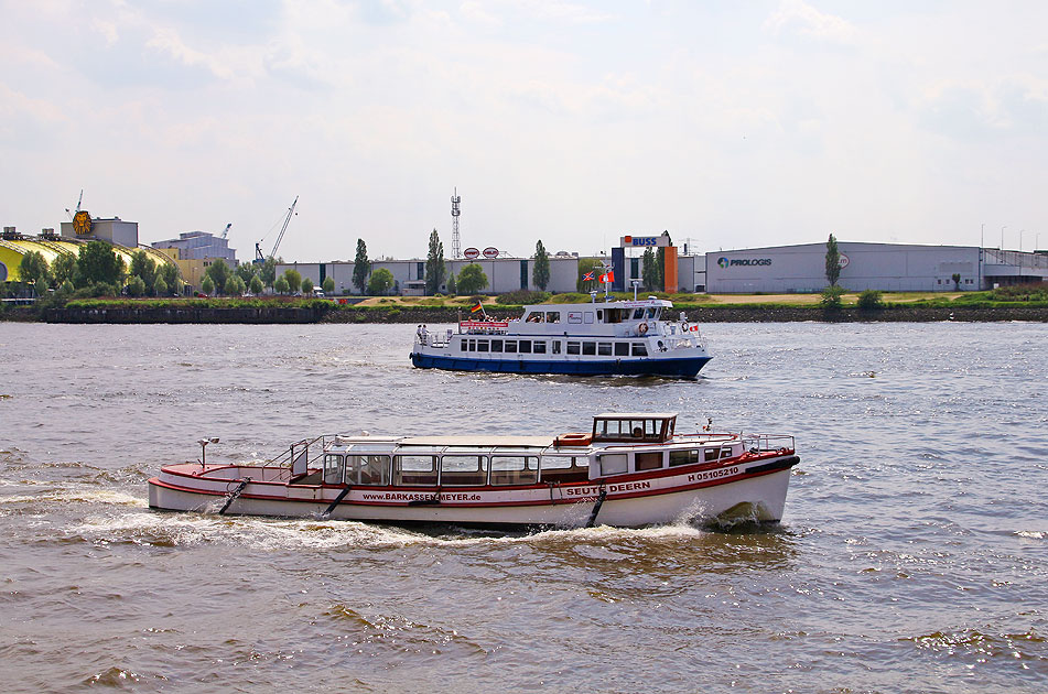 Die Seute Deern von Barkassen Meyer in Hamburg auf der  Elbe