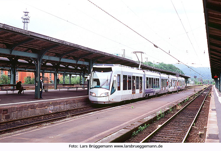 Die Regiotram in Kassel in Kassel Hbf