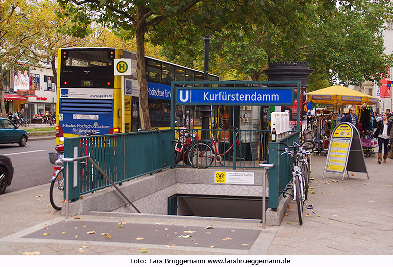 U-Bahn Haltestelle Kurfürstendamm in Berlin