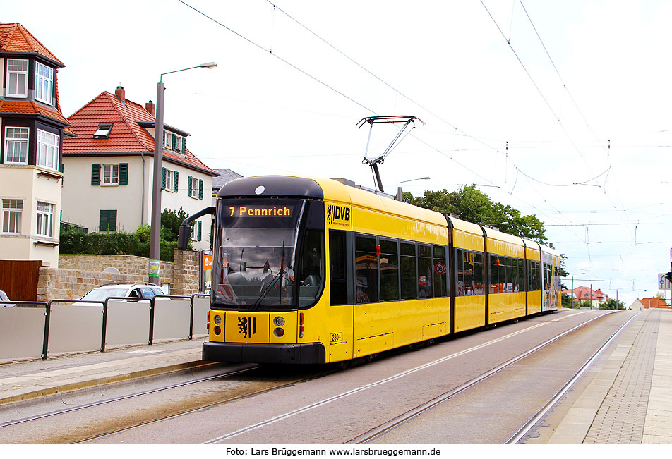 Die Haltestelle Infineon Nord der Straßenbahn in Dresden