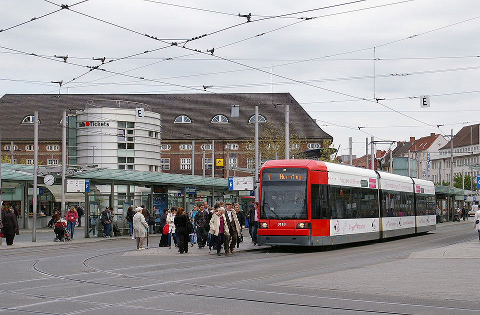 Die Straßenbahn in Bremen - Haltestelle Bremen Hauptbahnhof - Hbf