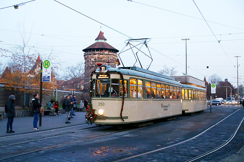 Die Straßenbahn in Nürnberg - ein Großraumtriebwagen vom Typ T4