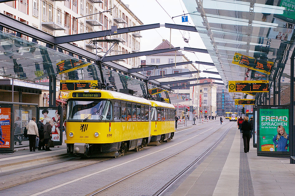 Die Straßenbahn in Dresden - Haltestelle Postplatz